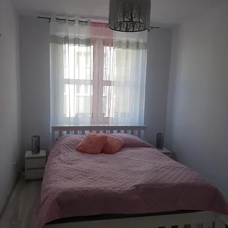 Apartament Przy Promie * 슈비노우이스쳬