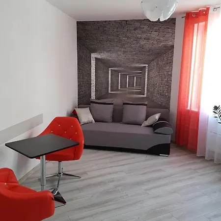 Apartament Przy Promie 아파트 슈비노우이스쳬